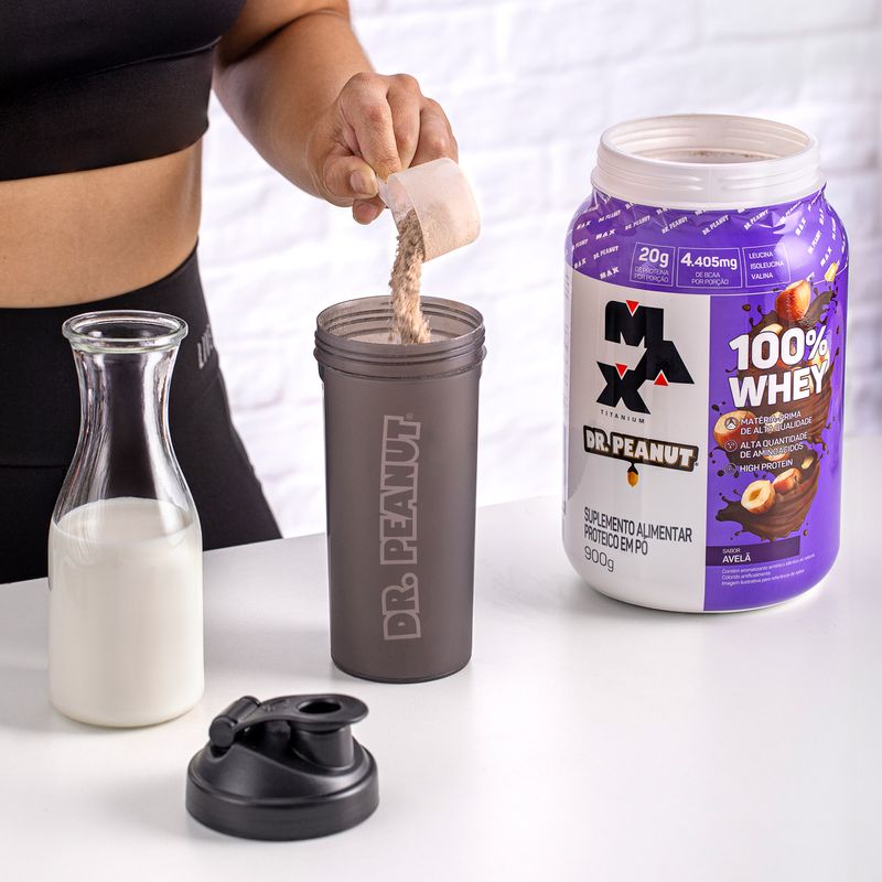 100% Whey Dr. Peanut- Max Titanium Avelã